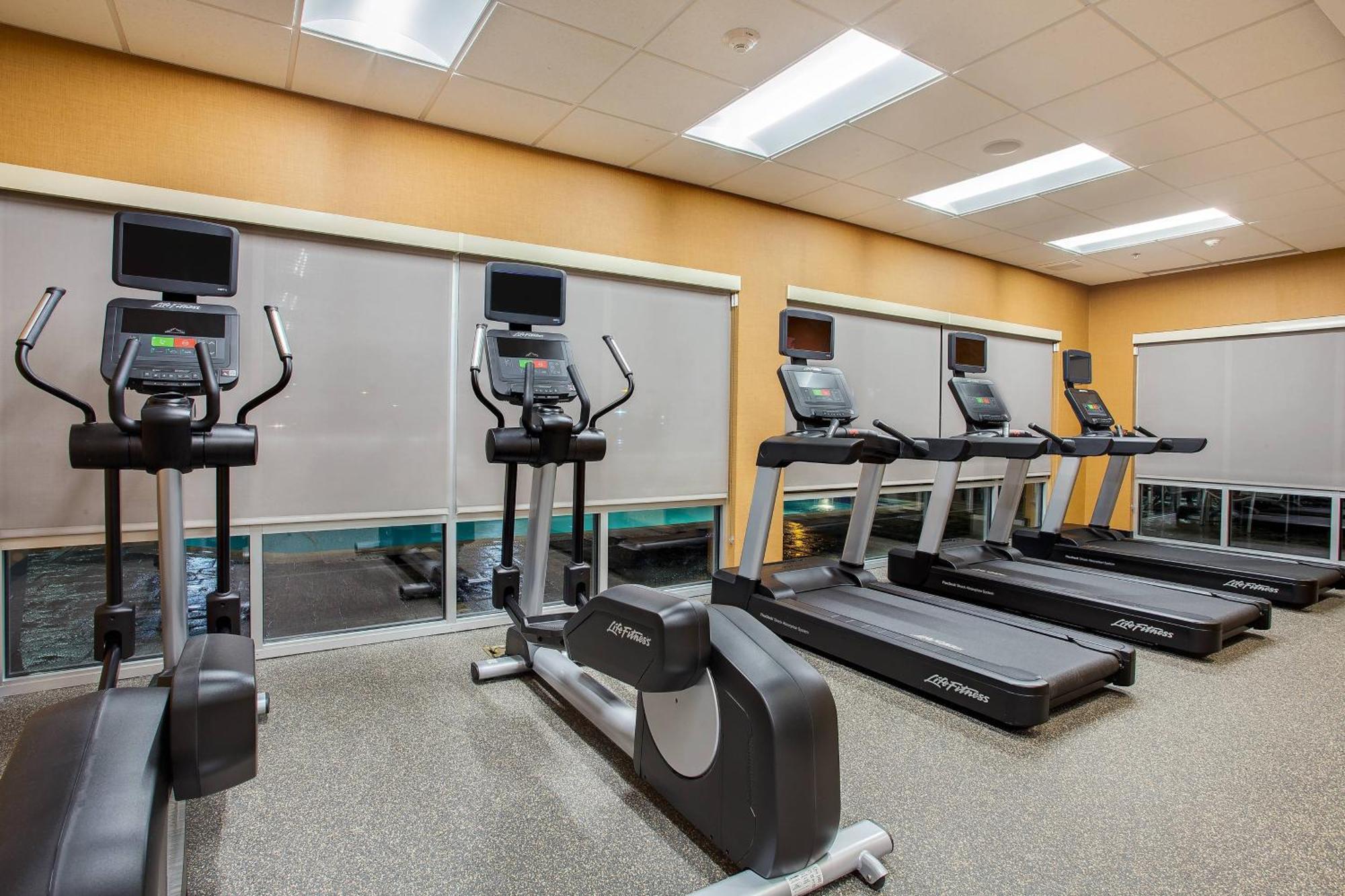 Towneplace Suites By Marriott Knoxville אוק רידג' מראה חיצוני תמונה